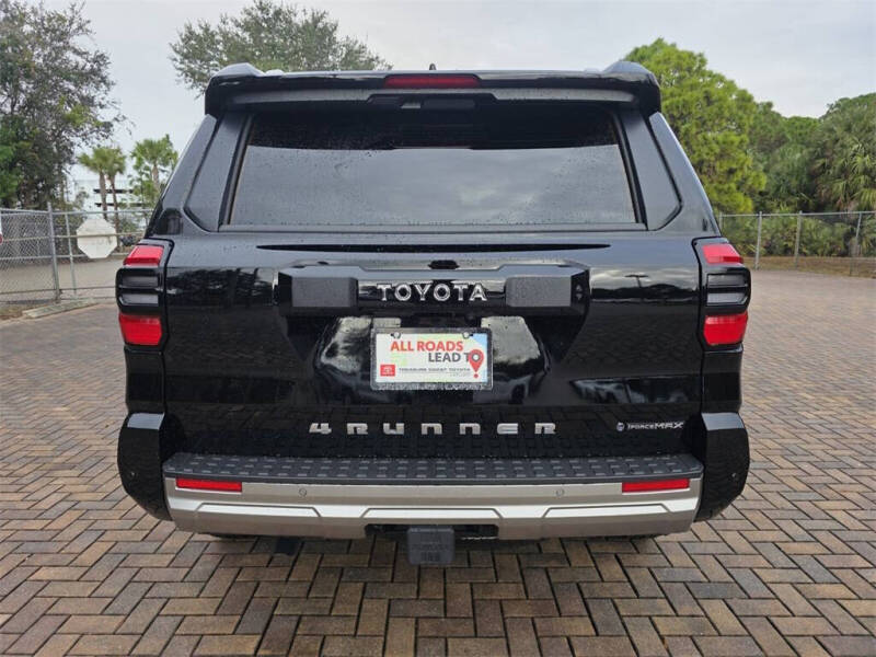 2026 Toyota 4Runner Limited HV