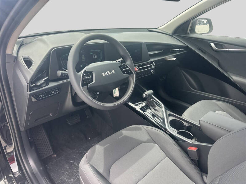 2026 Kia Niro LX