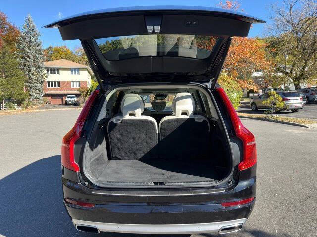 2018 Volvo XC90 T6 Momentum
