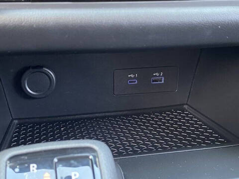 2025 Nissan Pathfinder S