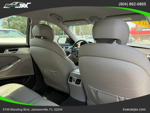 2017 Genesis G80