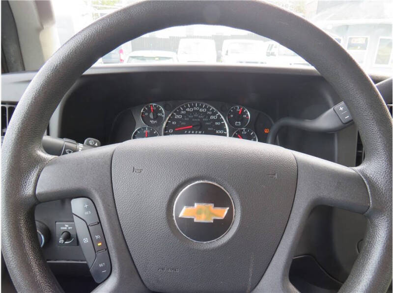 2017 Chevrolet Express 2500