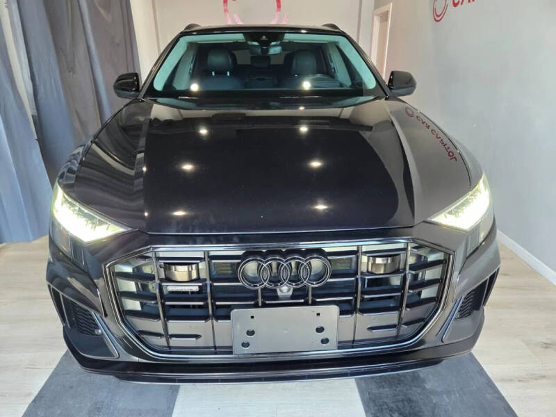 2020 Audi Q8 quattro Prestige 55 TFSI