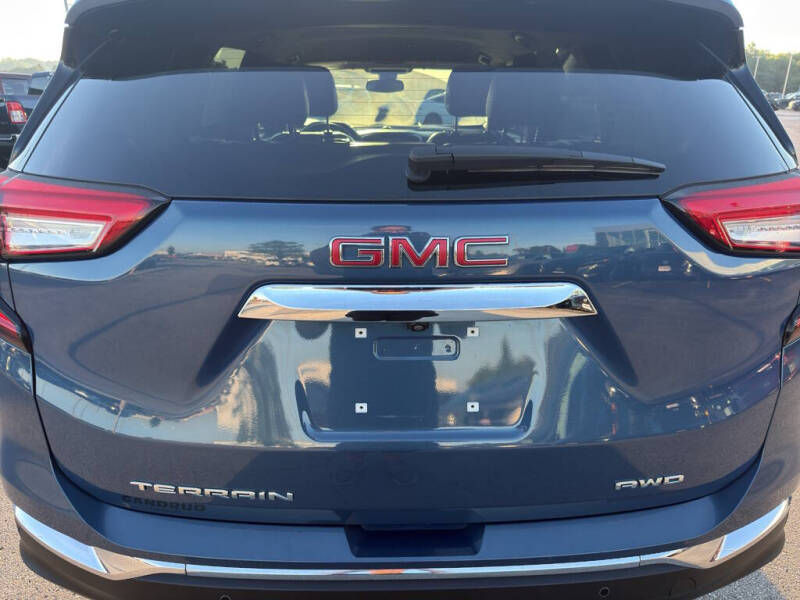 2024 GMC Terrain SLT