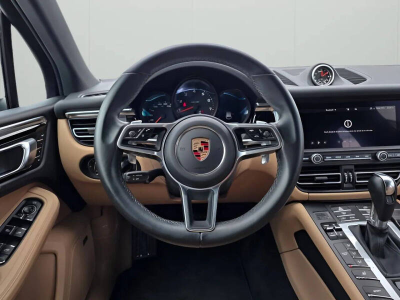 2020 Porsche Macan
