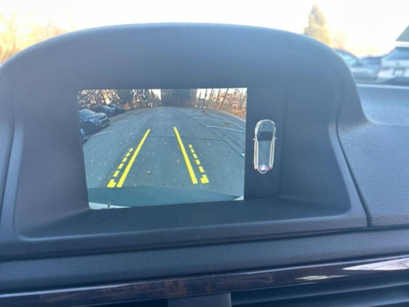 2015 Volvo XC70 T6 Platinum