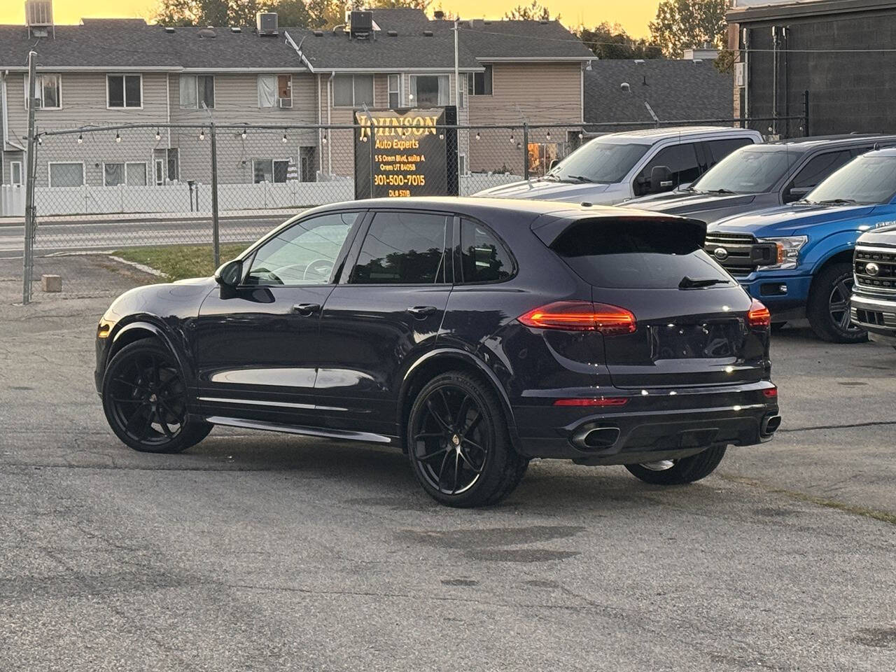 2018 Porsche Cayenne for sale at TWIN PEAKS AUTO in Orem, UT