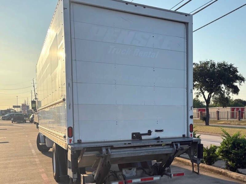 2019 Hino 338