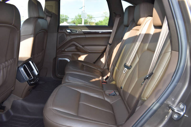 2011 Porsche Cayenne S Hybrid