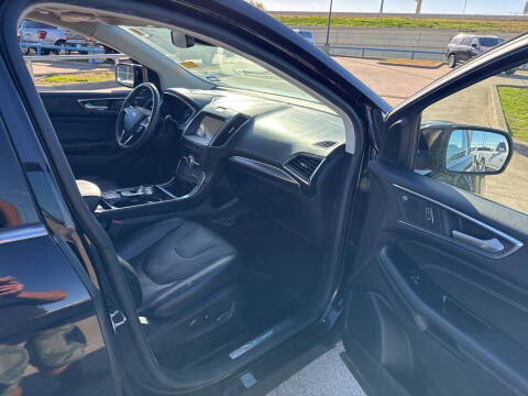 2019 Ford Edge Titanium