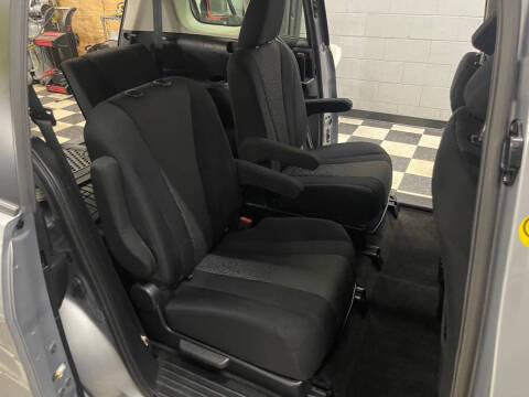 2012 Mazda MAZDA5 Sport