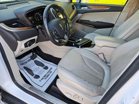 2019 Lincoln MKC Select