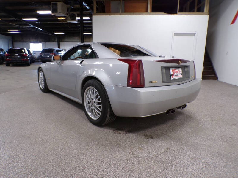 2004 Cadillac XLR