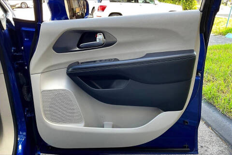 2021 Chrysler Pacifica Touring L