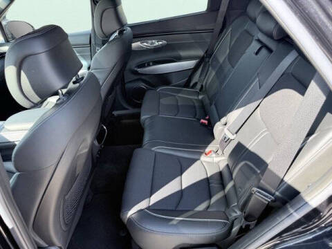 2022 Genesis GV70 2.5T Standard