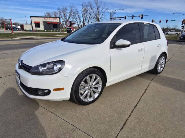 2014 Volkswagen Golf for sale at Bigfoot Auto in Hiawatha, IA