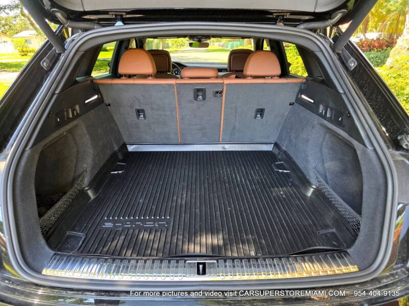 2019 Audi e-tron quattro Premium Plus