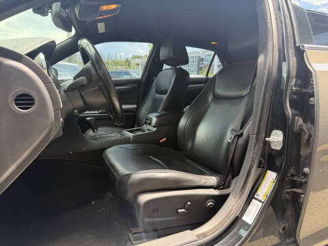 2012 Chrysler 300 C