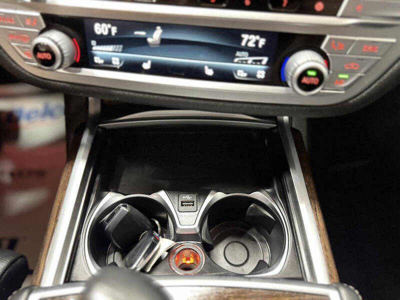 2022 BMW 7 Series 740i