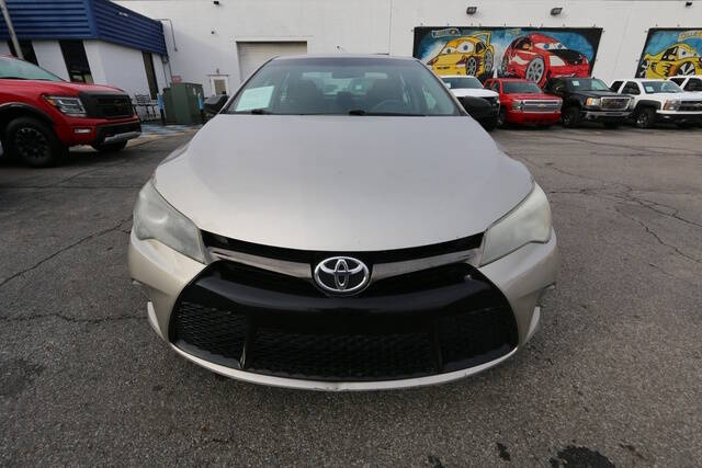 2017 Toyota Camry SE