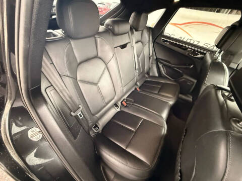 2018 Porsche Macan S