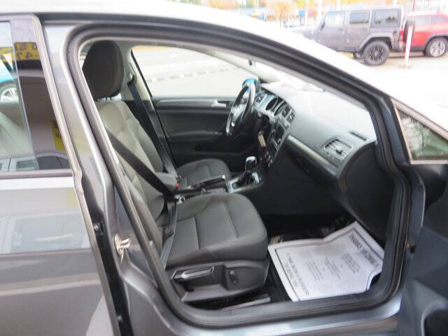 2018 Volkswagen Golf