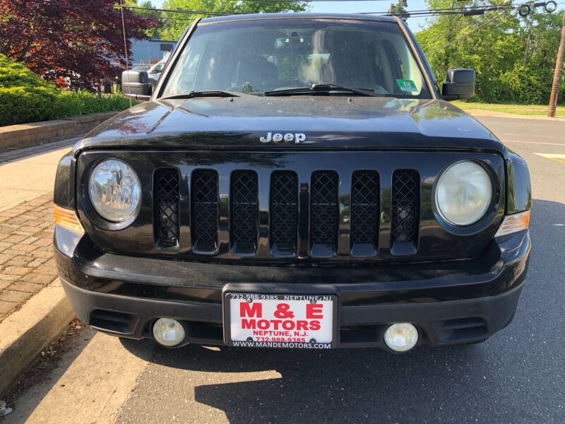 Jeep Patriot's photo