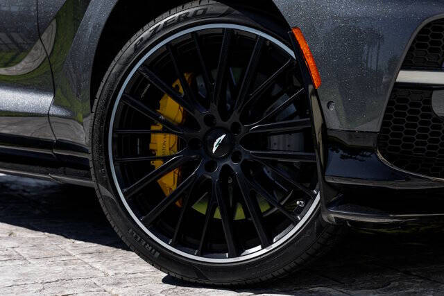 2023 Aston Martin DBX 707