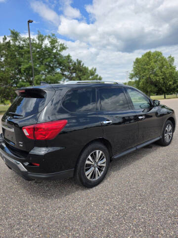 2019 Nissan Pathfinder SV