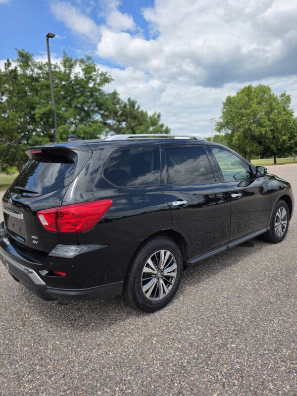 2019 Nissan Pathfinder SV