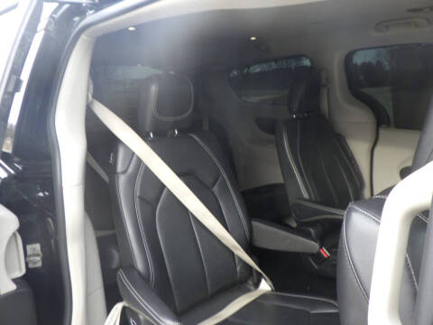 2022 Chrysler Pacifica Touring L