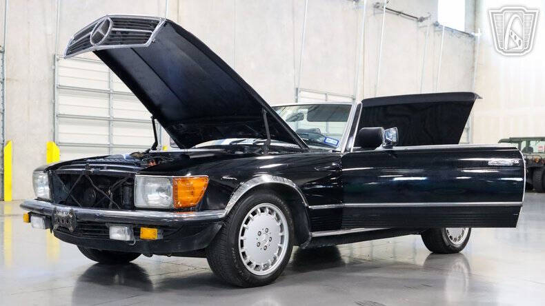 1984 Mercedes-Benz 500-Class