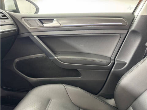 2019 Volkswagen e-Golf SEL Premium