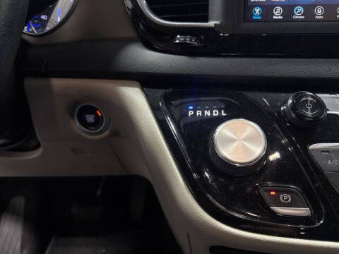 2021 Chrysler Voyager LXi