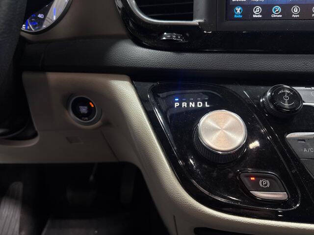 2021 Chrysler Voyager LXi