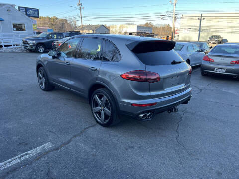 2016 Porsche Cayenne S
