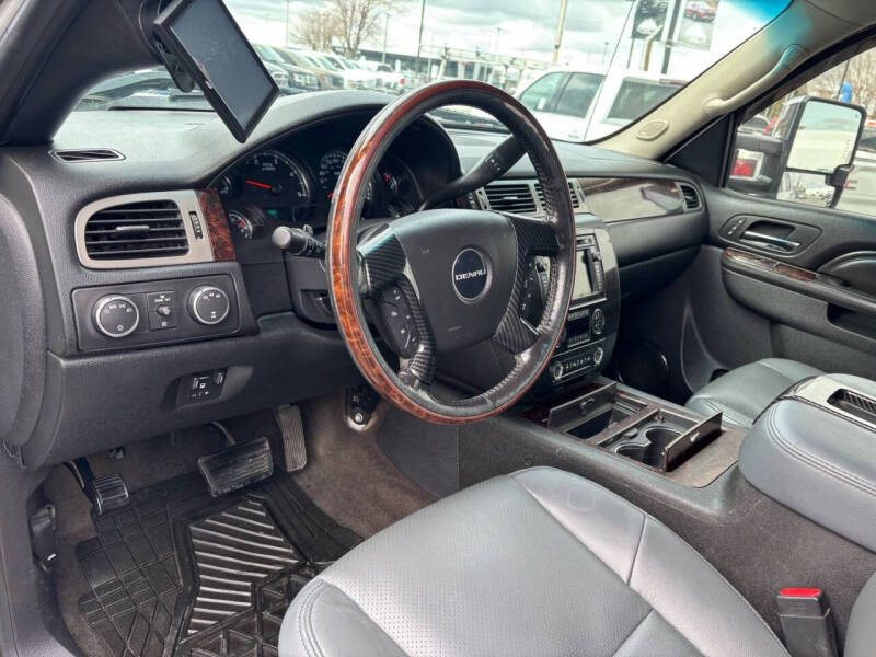 2011 GMC Sierra 2500HD Denali
