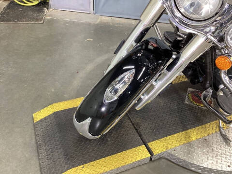 2021 Indian Motorcycle® Springfield® Thunder Blac