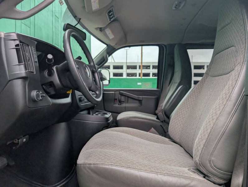 2018 GMC Savana LT 3500