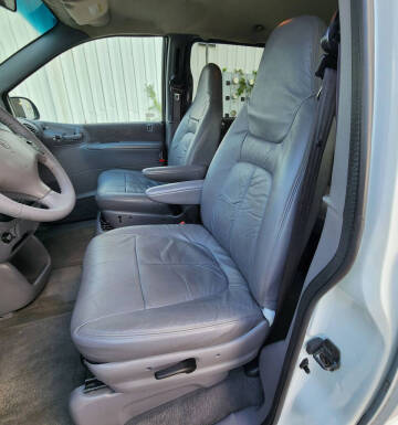 2000 Dodge Caravan SE