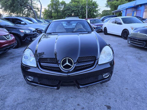 2009 Mercedes-Benz SLK for sale at 1st Klass Auto Sales in Hollywood FL