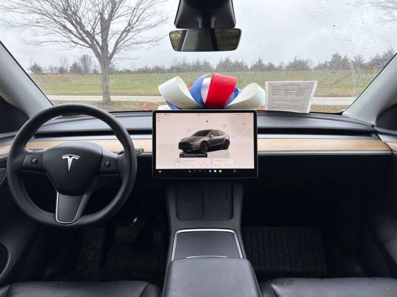 2023 Tesla Model Y Long Range