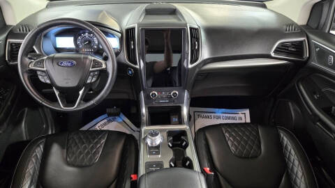 2023 Ford Edge Titanium