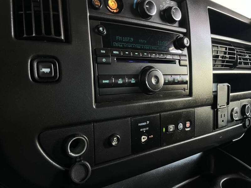 2017 Chevrolet Express LT 3500