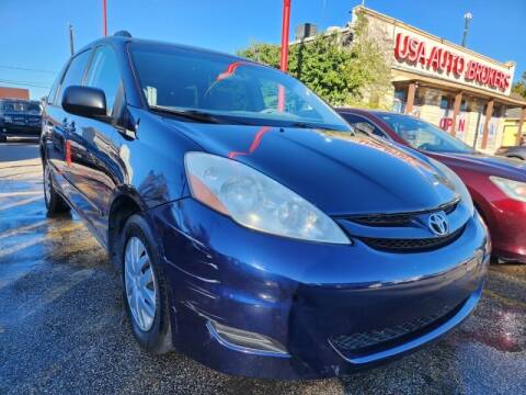 2007 Toyota Sienna for sale at USA Auto Brokers in Houston TX