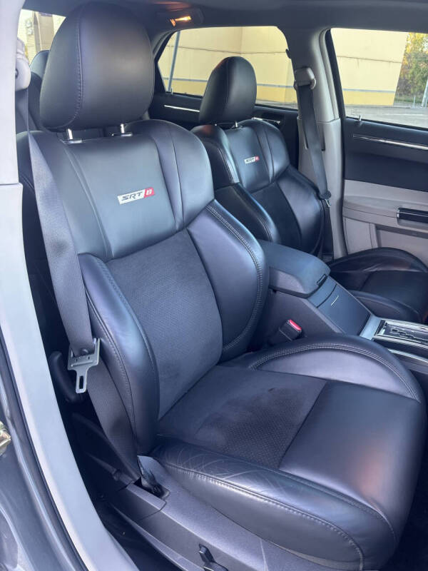 2006 Chrysler 300 SRT-8