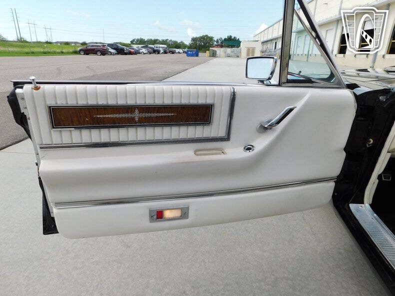 1966 Ford Thunderbird