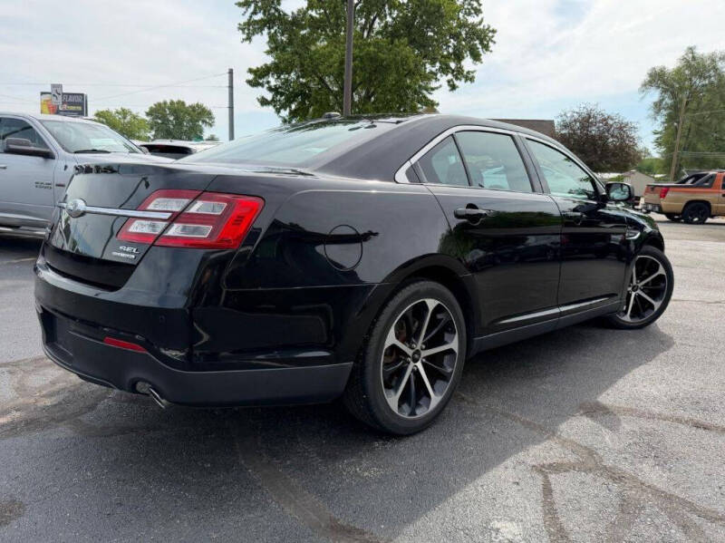 2016 Ford Taurus SEL
