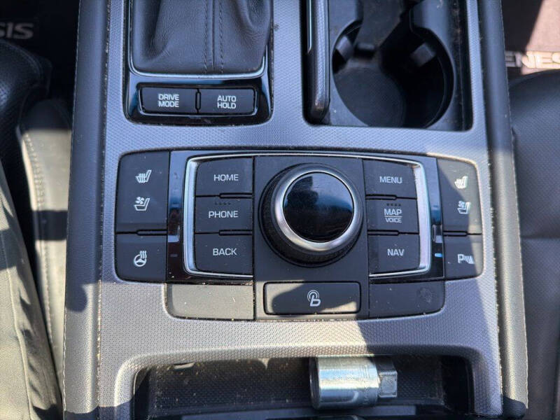 2017 Genesis G80