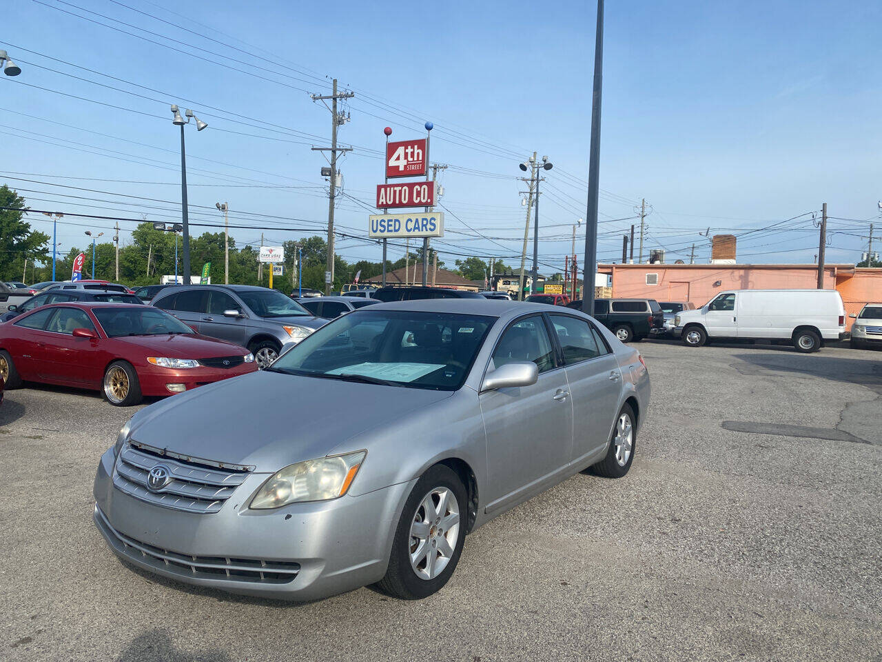 2005 Toyota Avalon XL photo